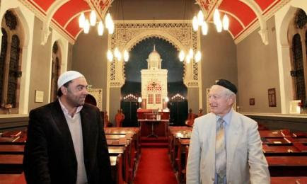 Bradford friendship between Jews and Muslims